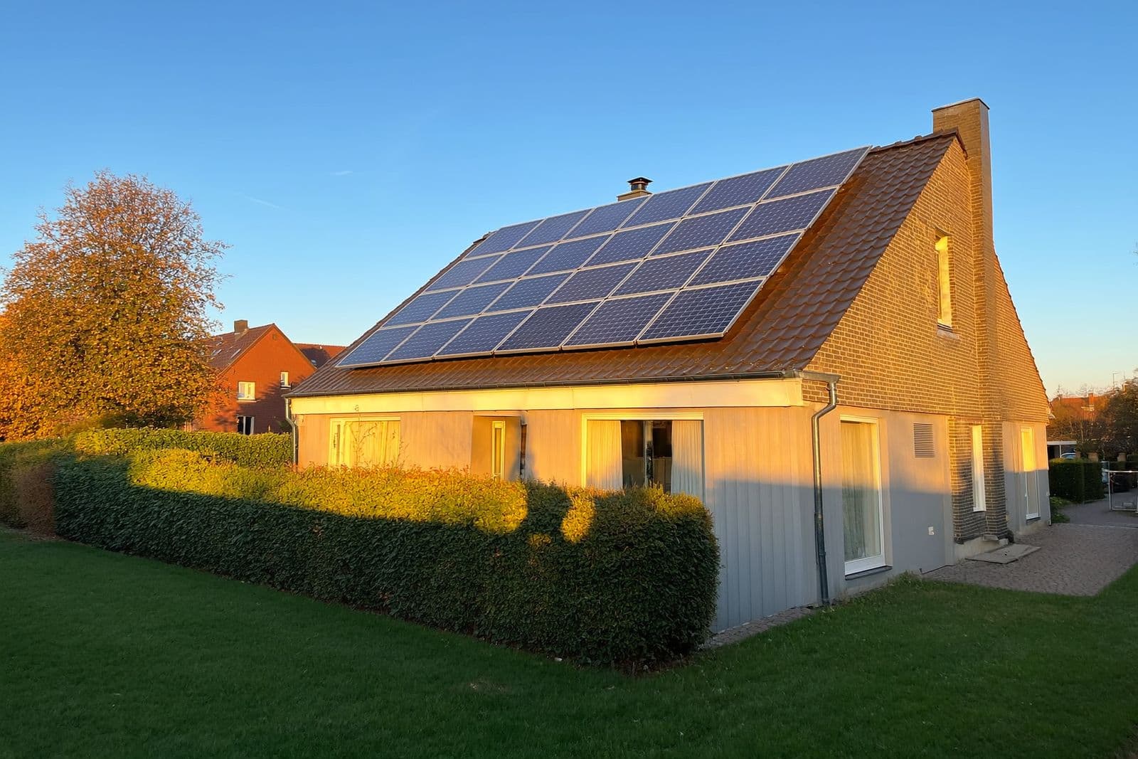 5 Gründe, warum sich Hausbesitzer für eine Photovoltaikanlage entscheiden